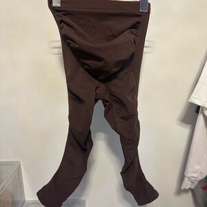 L/XL SKIMS Chocolate Brown Shapewear Leggings
